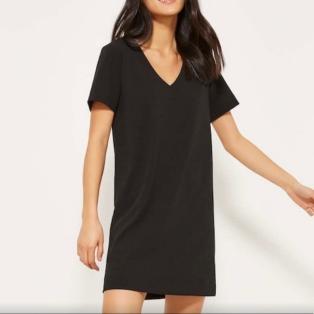 Aritzia Babaton Aaron Mini Black Feminine Casual Minimalist Dress Size Small.